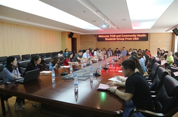 Student Group From US Leading Universities Visited Yunnan Cancer Hospital