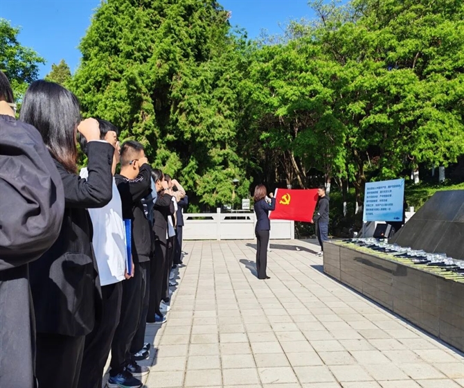 学生工作丨北京大学肿瘤医院云南医院 云南省肿瘤医院 昆明医科大学第三附属医院开展“缅怀先烈学党史 正风肃纪守初心”现场教学活动